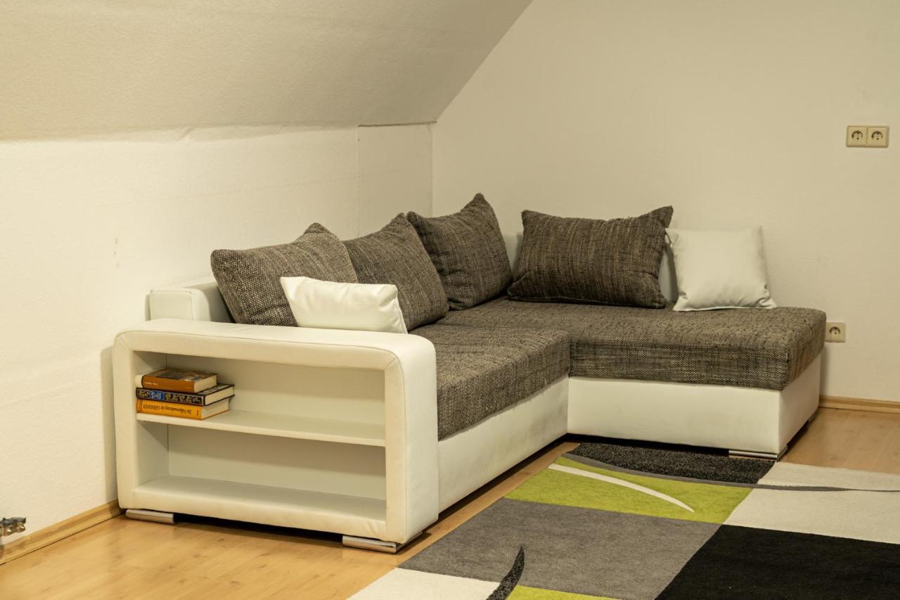 Ferienwohnung Schafbergblick バーリンゲン エクステリア 写真
